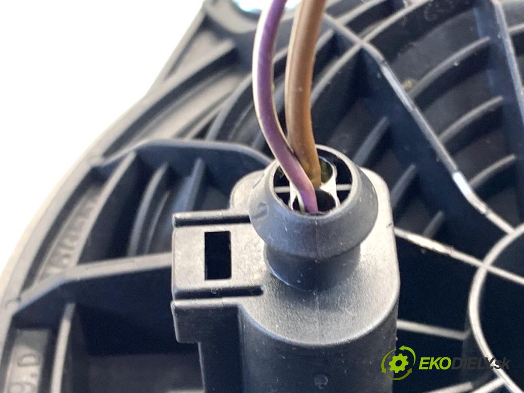 VW POLO V liftback 2012 44 kW 1.2 1198 Kľučka dverí zad 6R6827469D