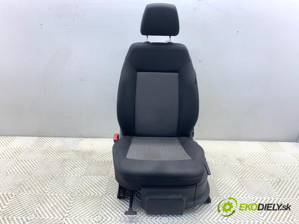 VW POLO V liftback 2012 44 kW 1.2 1198 Sedadlo ľavy predný 