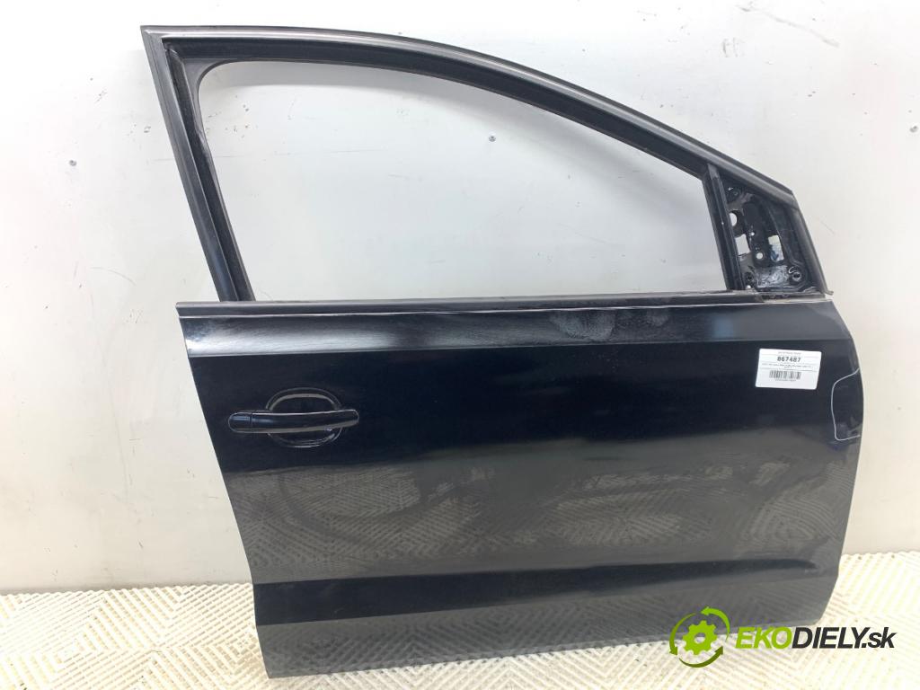 VW POLO V liftback 2012 44 kW 1.2 1198 Dvere pravy predný L041