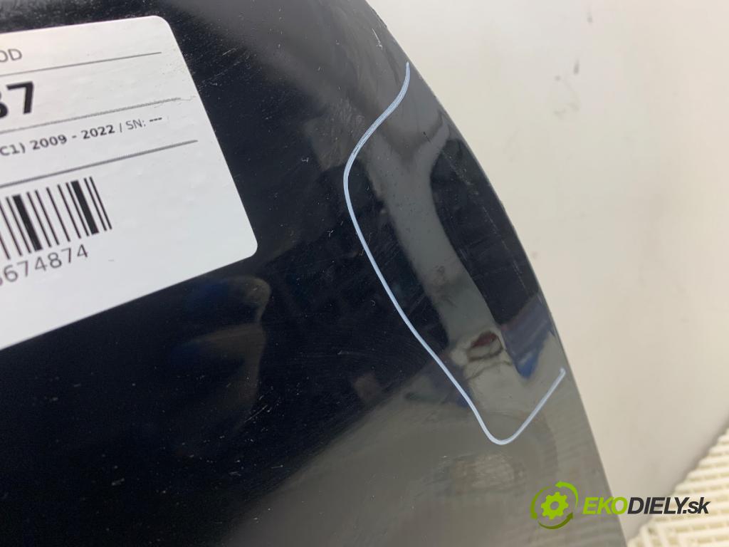 VW POLO V liftback 2012 44 kW 1.2 1198 Dvere pravy predný L041
