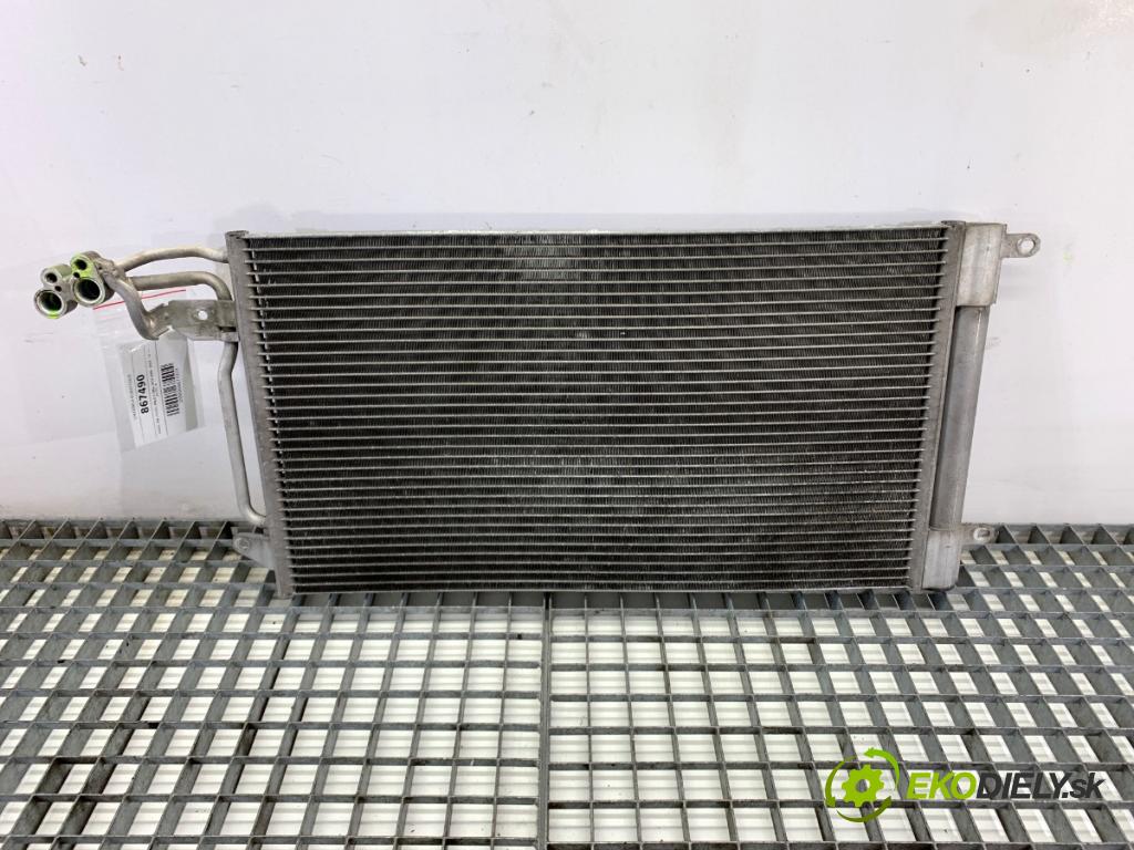 VW POLO V liftback 2012 44 kW 1.2 1198 chladič klimatizace 6R0820411D (Chladič klimatizace)