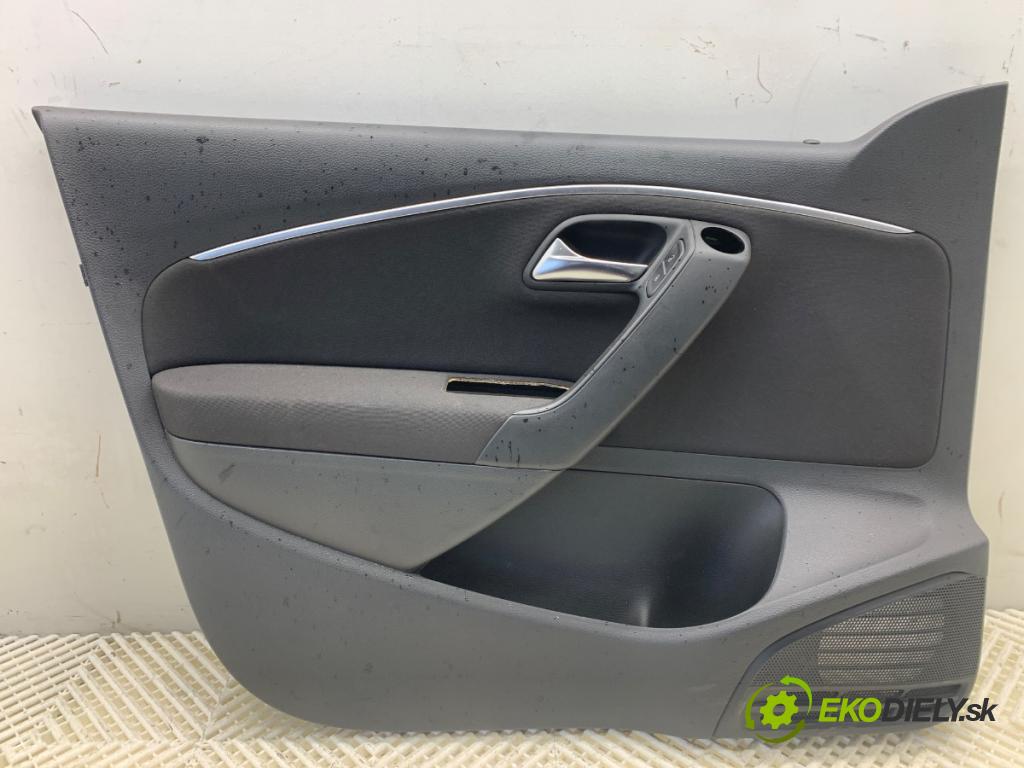 VW POLO V liftback 2012 44 kW 1.2 1198 čalúnenie Dvere ľavy predný 