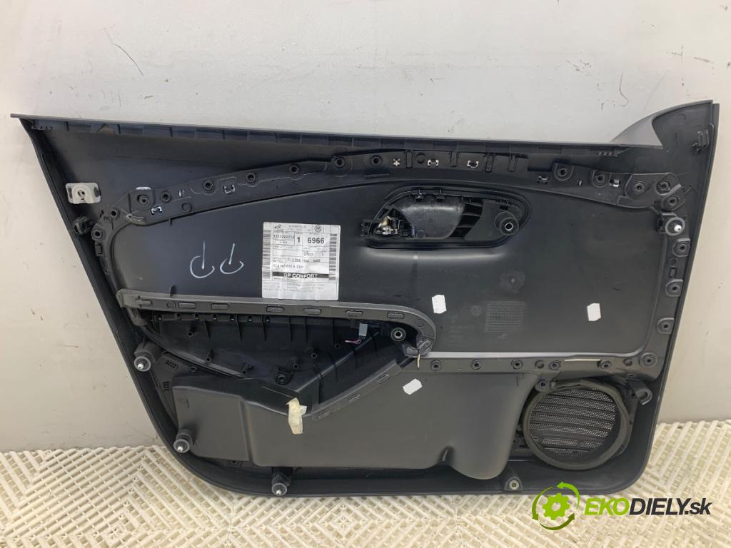 VW POLO V liftback 2012 44 kW 1.2 1198 čalúnenie Dvere pravy predný