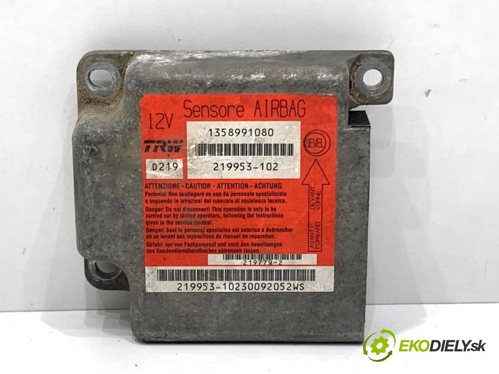 FIAT DUCATO III Autobus 2009 115 kW 160 Multijet 3,0 D 2999 senzor airbag 1358991080 (Snímač)