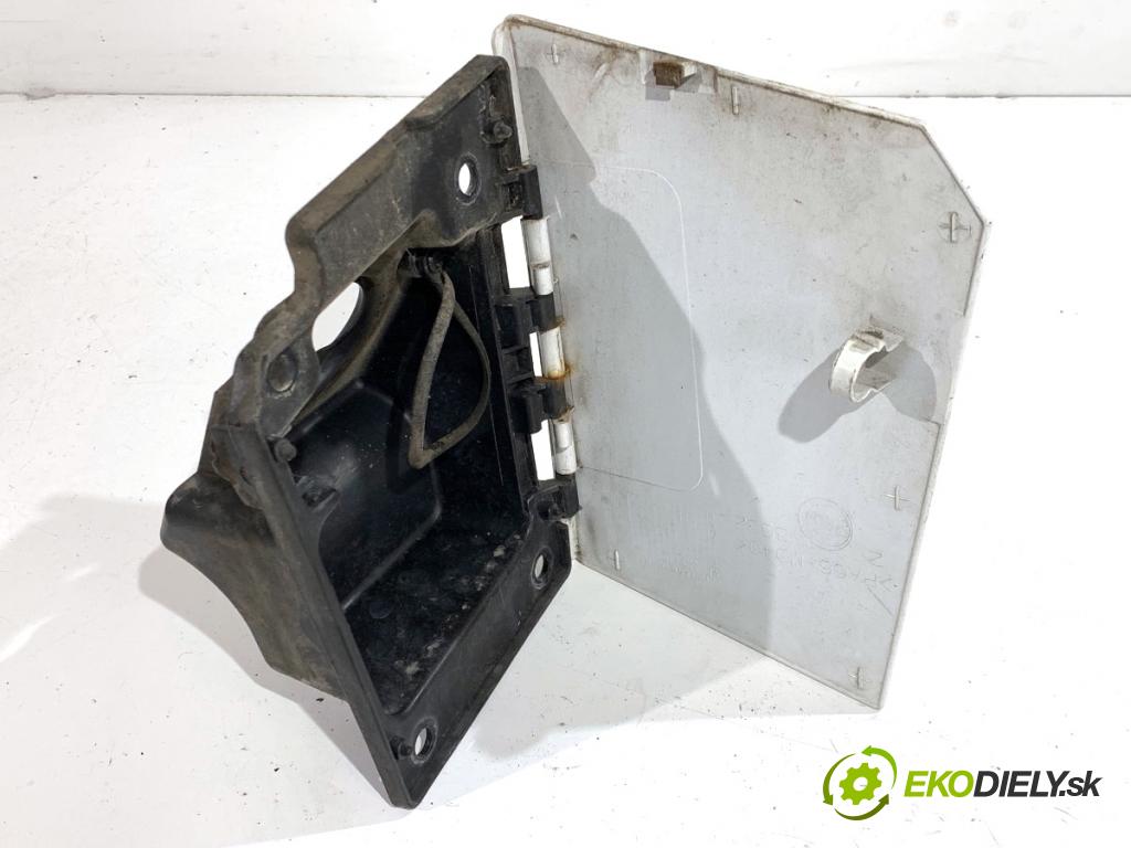 FIAT DUCATO III Autobus 2009 115 kW 160 Multijet 3,0 D 2999 dvířka nádrže paliva  (Klika dveří ostatní)