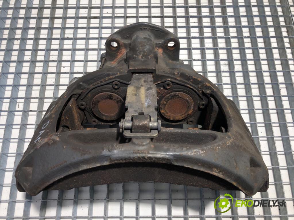 DAF XF Ciągnik siodłowy 2014 375 kW FT 510 375 kW [510 KM] olej napędowy 2012 - 2022 12900 brzdič třmen pravý přední část Z012007