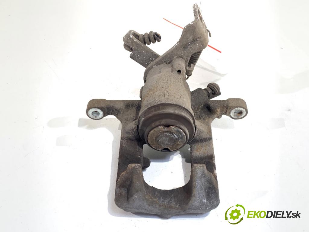 OPEL ASTRA J Kombi 2013 103 kW 1.4 LPG (35) 1364 brzdič třmen levý zadní část