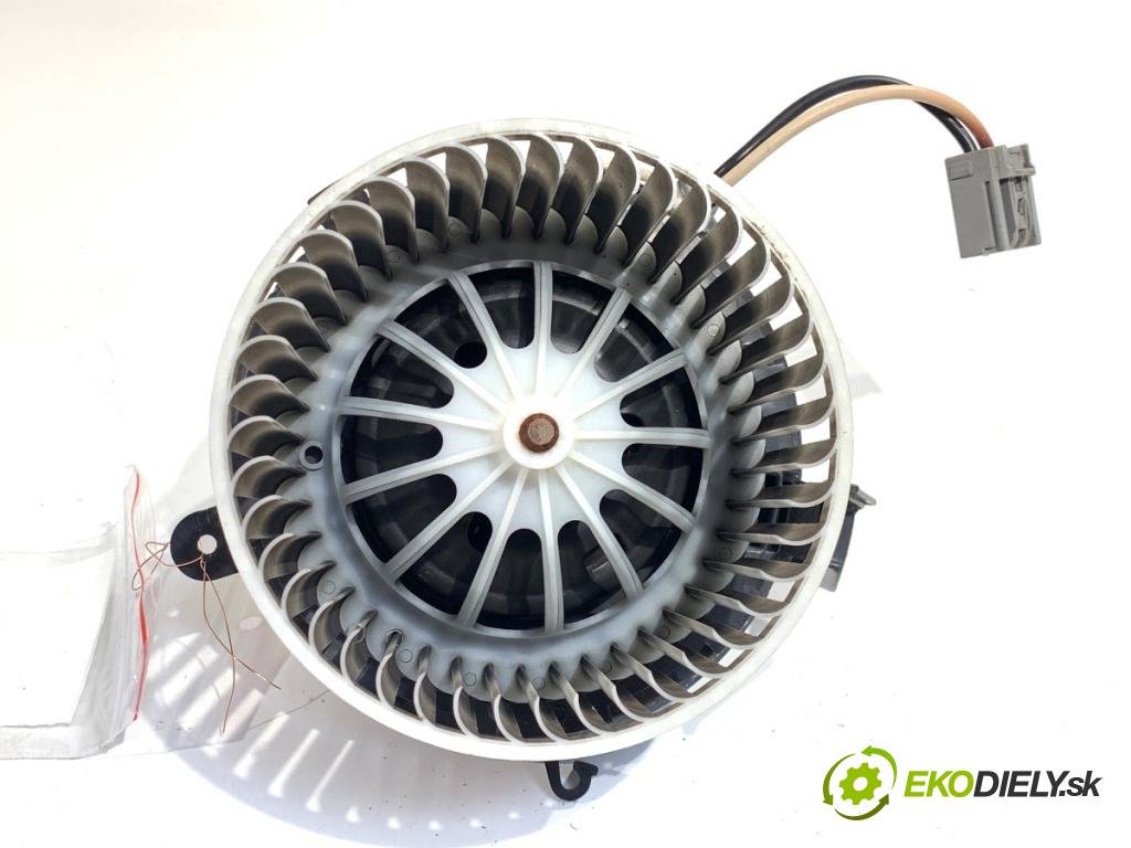 OPEL ASTRA J Kombi 2013 103 kW 1.4 LPG (35) 1364 ventilátor kúrenia U7253002