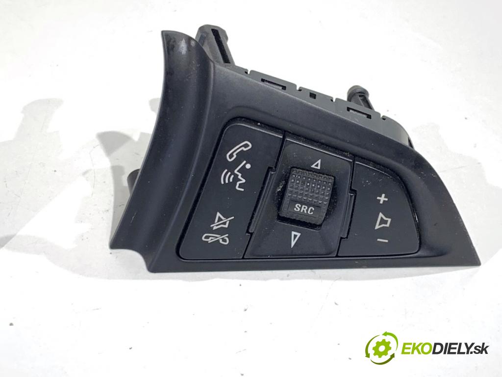 OPEL ASTRA J Kombi 2013 103 kW 1.4 LPG (35) 1364 SPÍNAČE: volantu 13268692 13268686