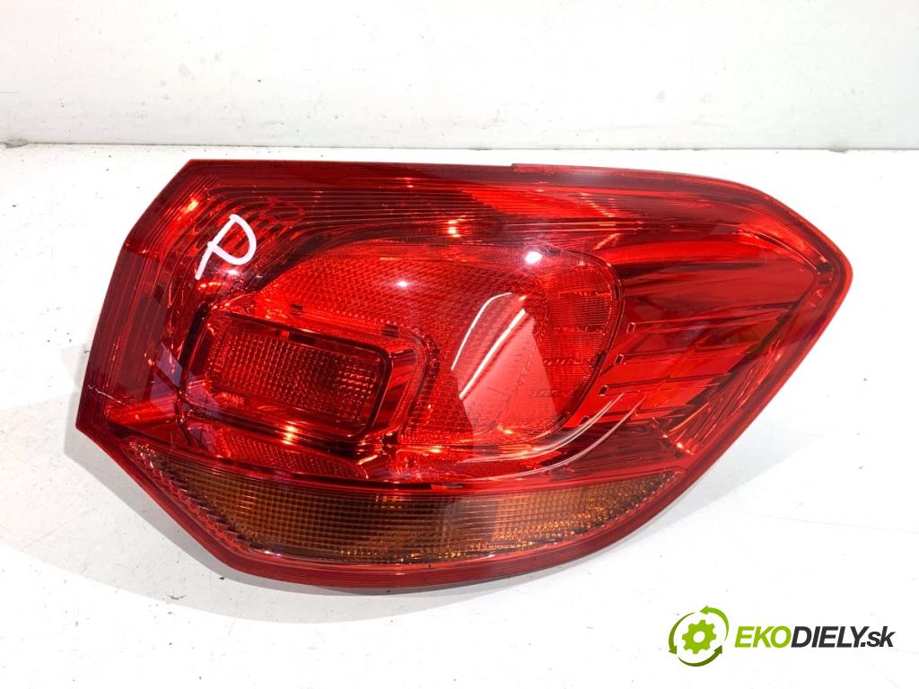 OPEL ASTRA J Kombi 2013 103 kW 1.4 LPG (35) 1364 světlo pravý zadní část 13282243