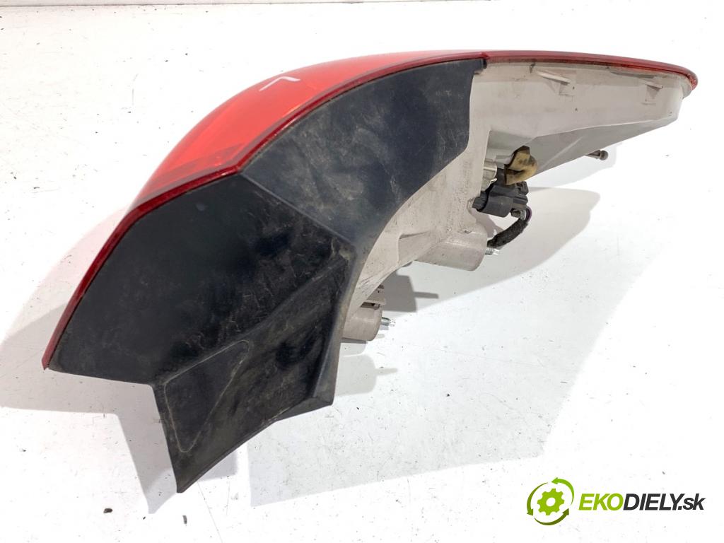 OPEL ASTRA J Kombi 2013 103 kW 1.4 LPG (35) 1364 světlo levý zadní část 13282242