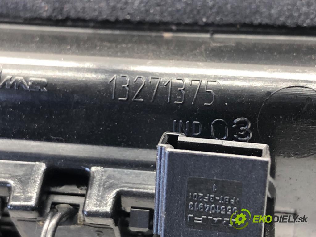 OPEL ASTRA J Kombi 2013 103 kW 1.4 LPG (35) 1364 klika dveří zadní část 13271375