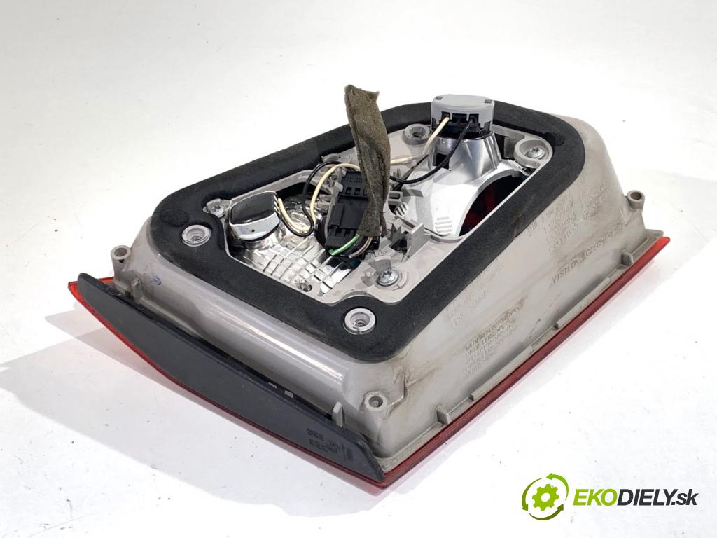 OPEL ASTRA J Kombi 2013 103 kW 1.4 LPG (35) 1364 Svetlo zad pravá vnútorná 13282247 (Kľučka dverí ostatné)