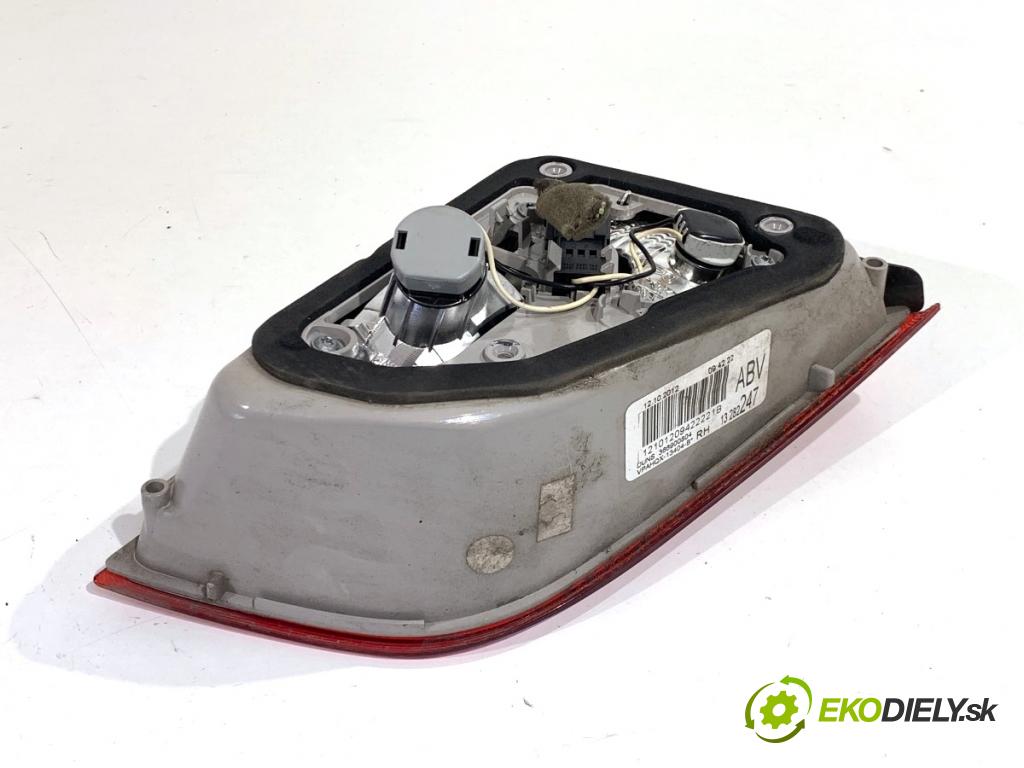 OPEL ASTRA J Kombi 2013 103 kW 1.4 LPG (35) 1364 Svetlo zad pravá vnútorná 13282247 (Kľučka dverí ostatné)