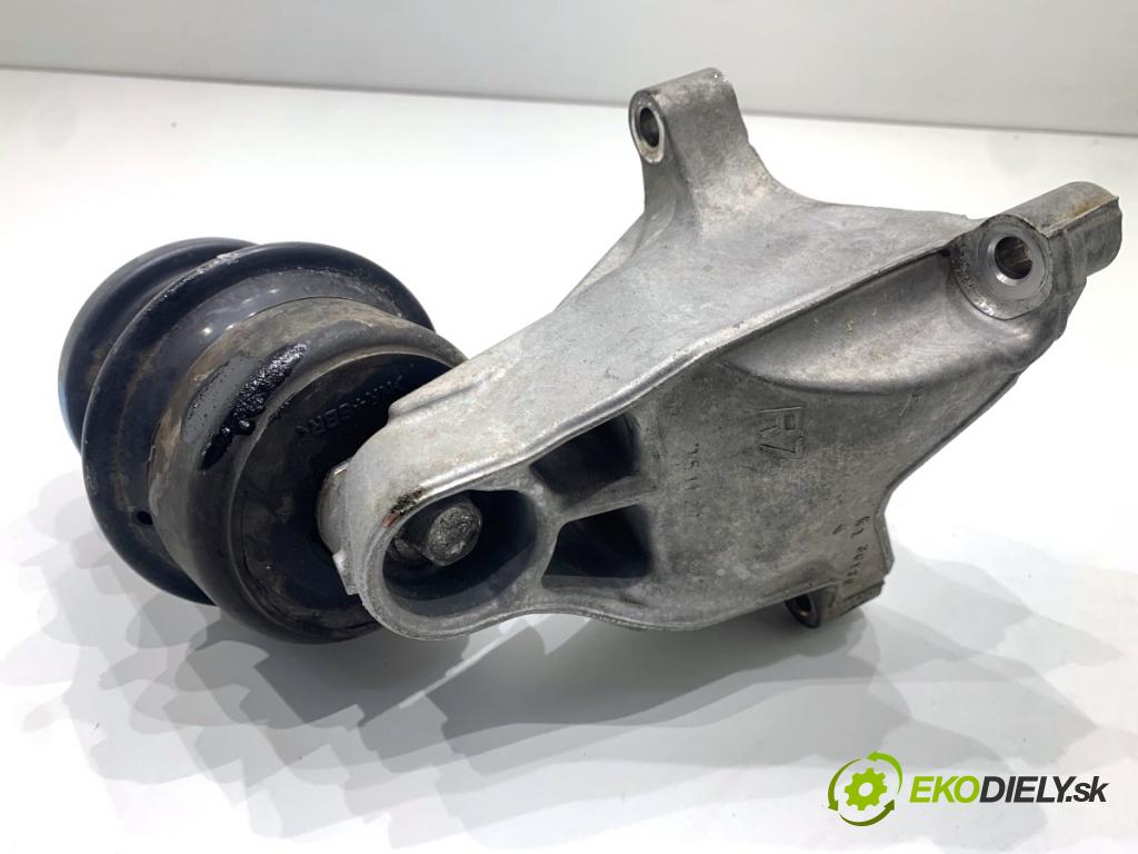 LEXUS IS sedan 2015 180 kW 200t (ASE30) 1998 Držiak Motor