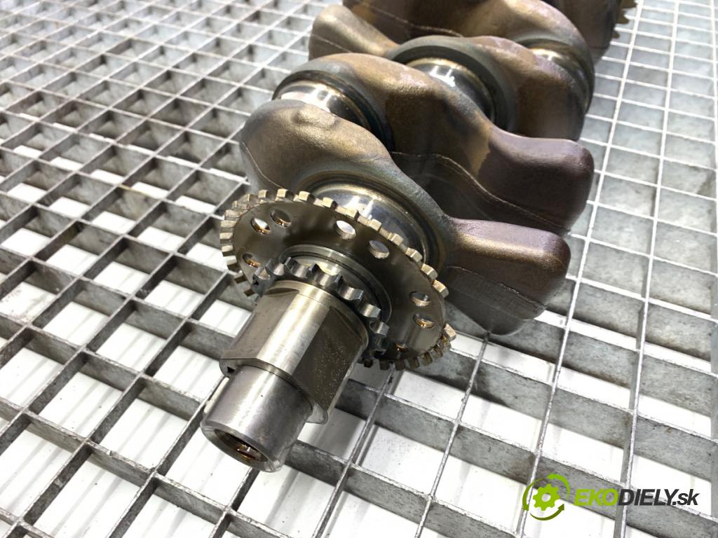 LEXUS IS sedan 2015 180 kW 200t (ASE30) 1998 kardaň hřídel KORBOVÝ:  (Blok motoru ostatní)