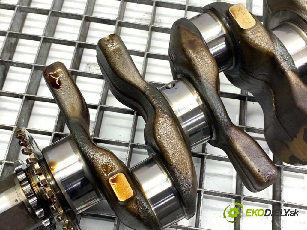 LEXUS IS sedan 2015 180 kW 200t (ASE30) 1998 kardaň hřídel KORBOVÝ:  (Blok motoru ostatní)