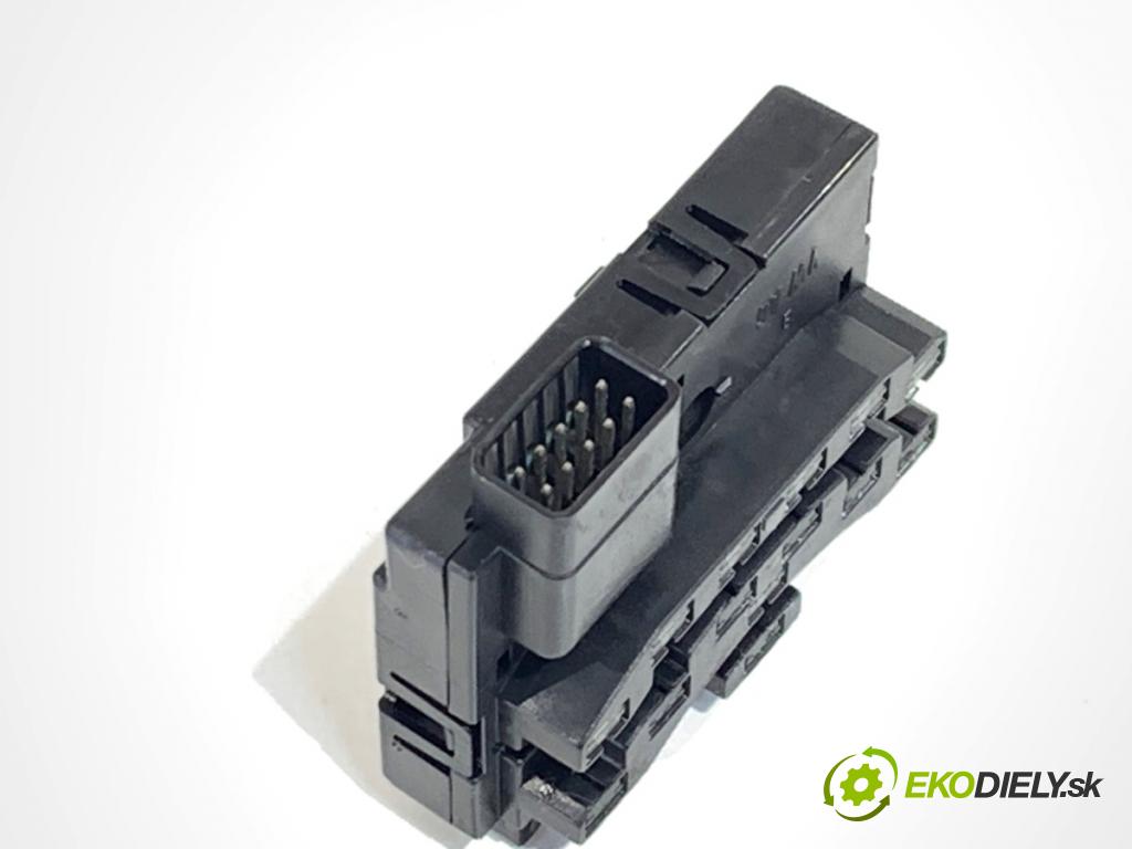 VW GOLF V liftback 2006 103 kW 2.0 TDI 1968 snímač ÚHEL: otáčky 1K0959654