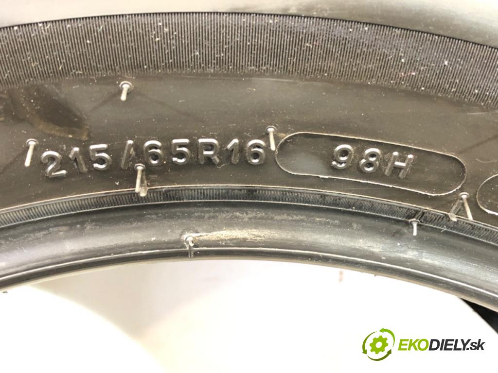 --- ---      PNEUMATIKA: VÍCENÁ SEZÓNA: 215/62 16" MICHELIN
