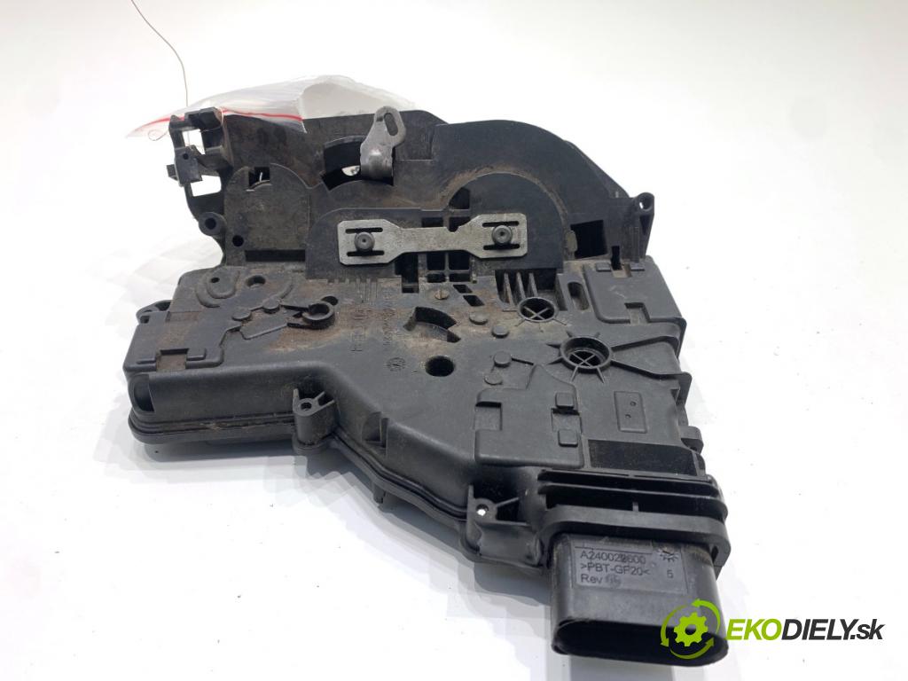 VW SHARAN nadwozie wielkoprzestrzenne (MPV) 2011 103 kW 2.0 TDI 1968 zámok Dvere pravy zad 7N0839016B