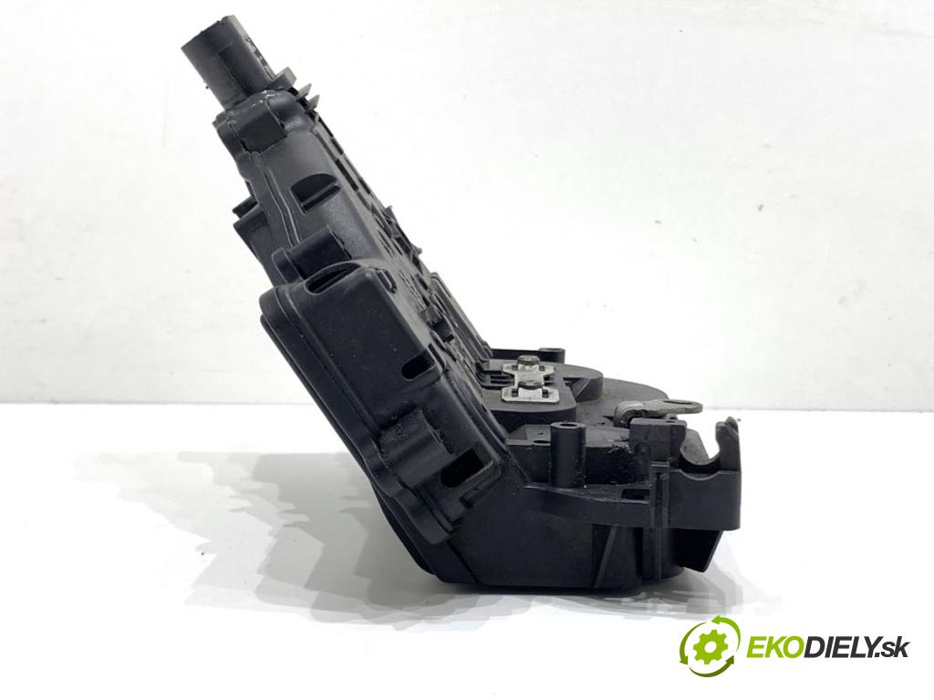 VW SHARAN nadwozie wielkoprzestrzenne (MPV) 2011 103 kW 2.0 TDI 1968 zámok Dvere ľavy zad 7N0839015B