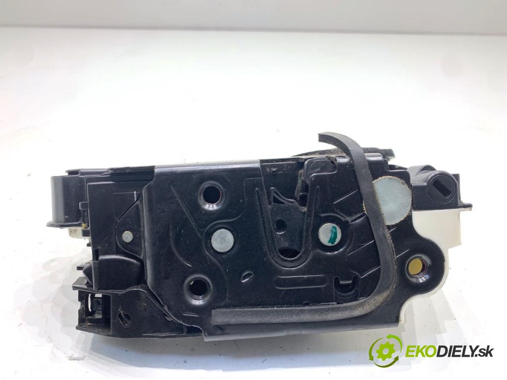 VW SHARAN nadwozie wielkoprzestrzenne (MPV) 2011 103 kW 2.0 TDI 1968 zámok dveře pravý přední část 5K1837016B