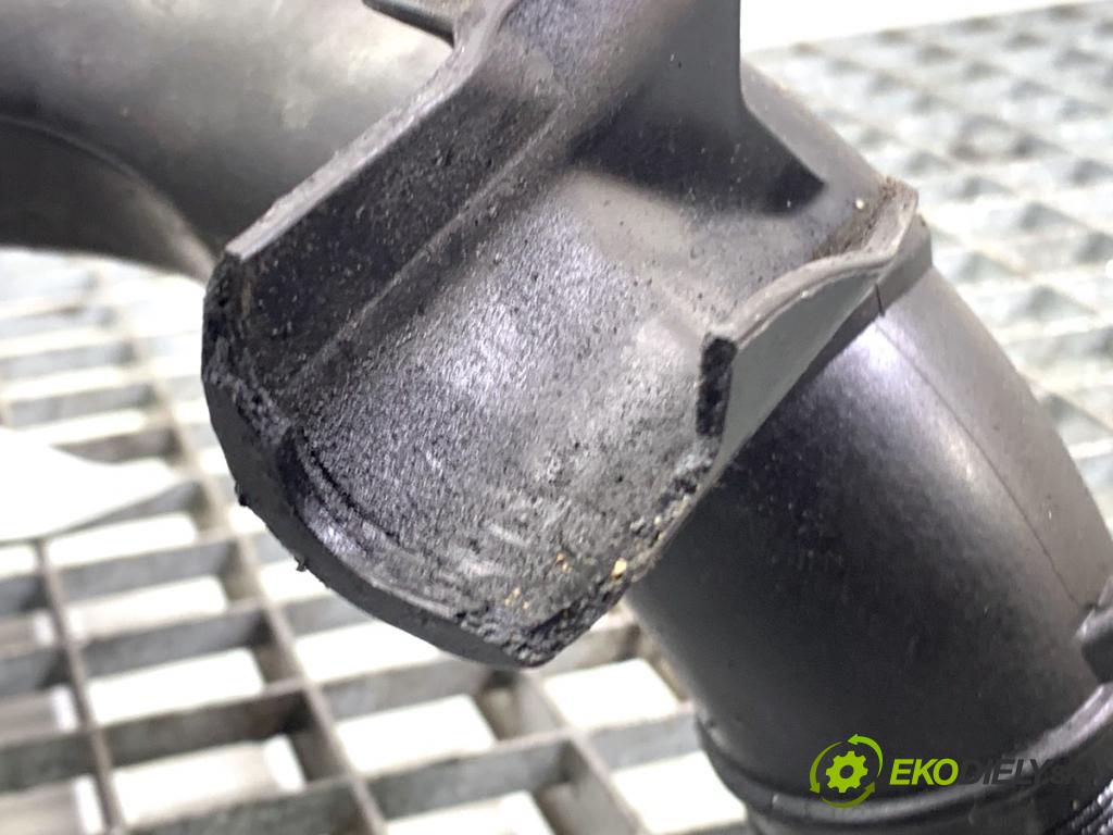 VW SHARAN nadwozie wielkoprzestrzenne (MPV) 2011 103 kW 2.0 TDI 1968 Rúra vzduchu intercoolera 5N0145840C