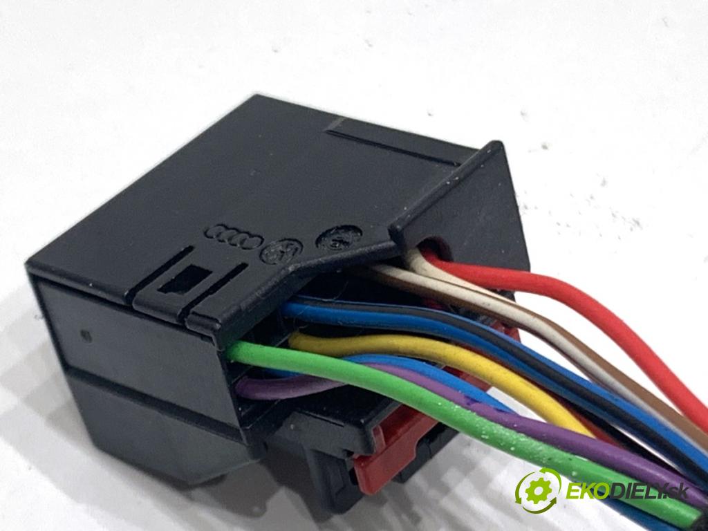 VW SHARAN nadwozie wielkoprzestrzenne (MPV) 2011 103 kW 2.0 TDI 1968 zpětné zrcátko levý