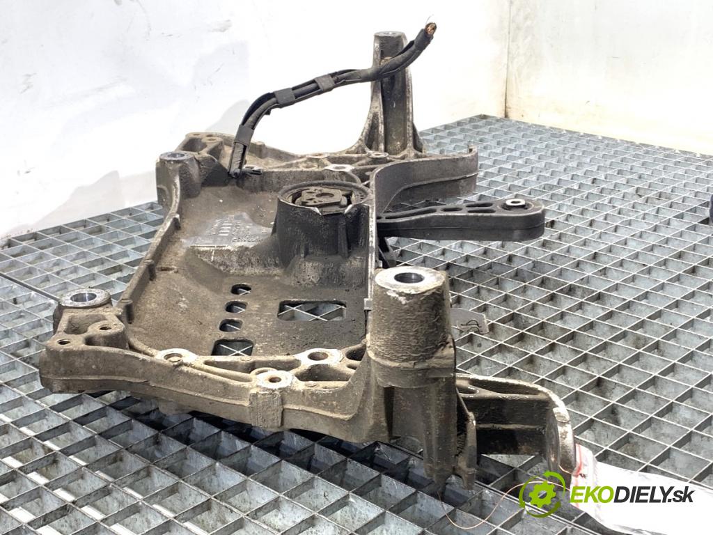 VW SHARAN nadwozie wielkoprzestrzenne (MPV) 2011 103 kW 2.0 TDI 1968 výztuha pod motor 7N0199369A (Přední výztuha)