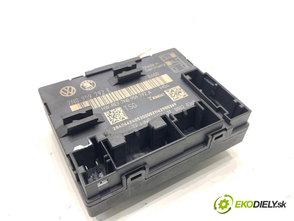 VW SHARAN nadwozie wielkoprzestrzenne (MPV) 2011 103 kW 2.0 TDI 1968 modul dveře přední část pravý 7N0959792E