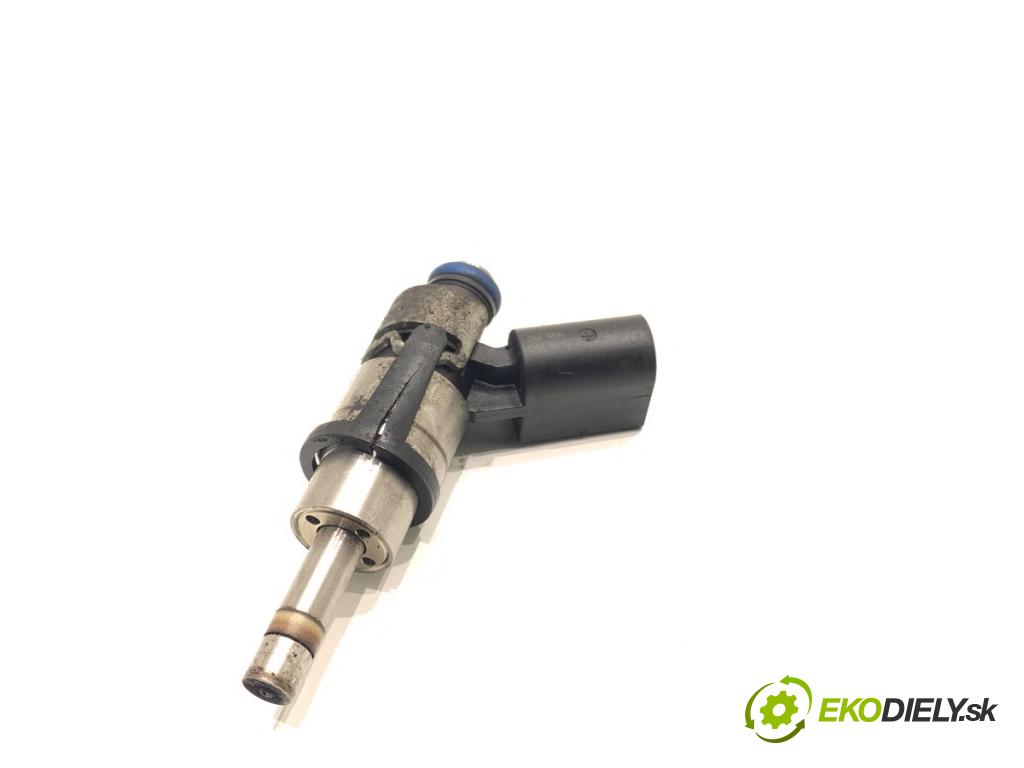 AUDI A3 8P liftback 2005 147 kW 2.0 TFSI quattro 1984 vstrekovač 06D133036D (Vstrekovač paliva)