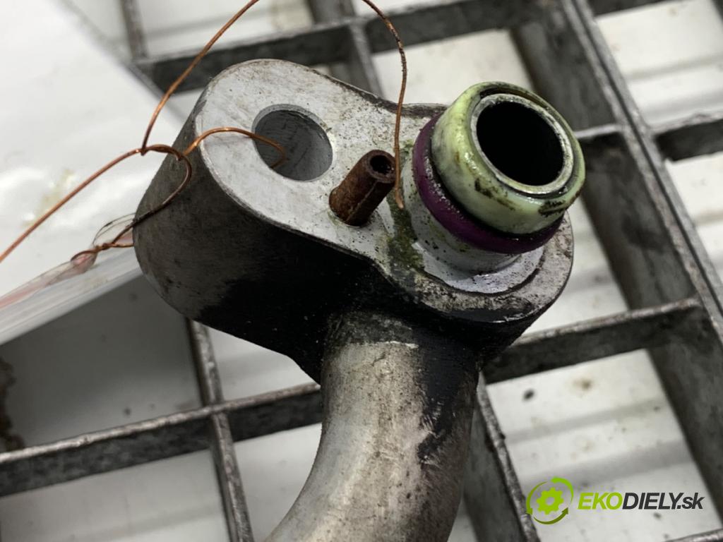 AUDI A3 8P liftback 2005 147 kW 2.0 TFSI quattro 1984 rúrka klimatizace  (Trubka klimatizace)