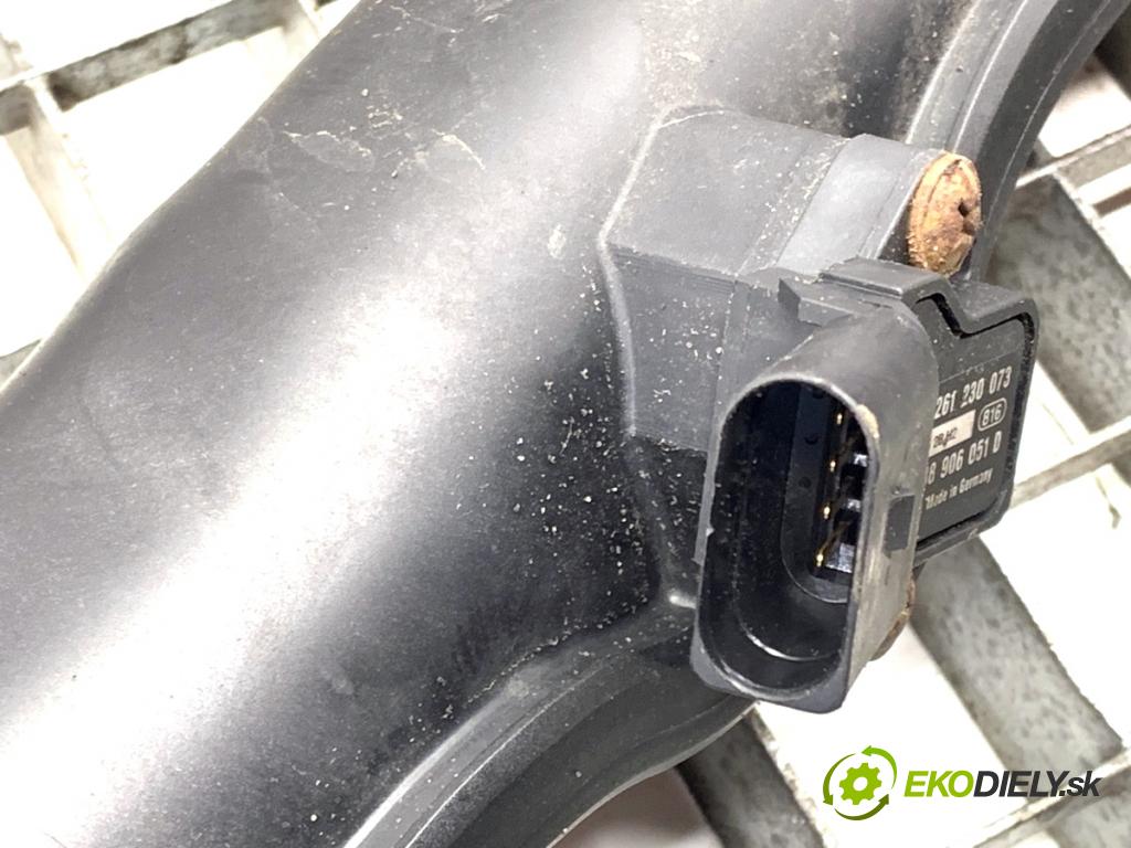 AUDI A3 8P liftback 2005 147 kW 2.0 TFSI quattro 1984 Rúra vzduchu 1K0145762AE