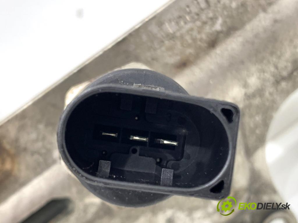 AUDI A3 8P liftback 2005 147 kW 2.0 TFSI quattro 1984 Lišta vstrekovacia 06F133317G (Vstrekovacia lišta)