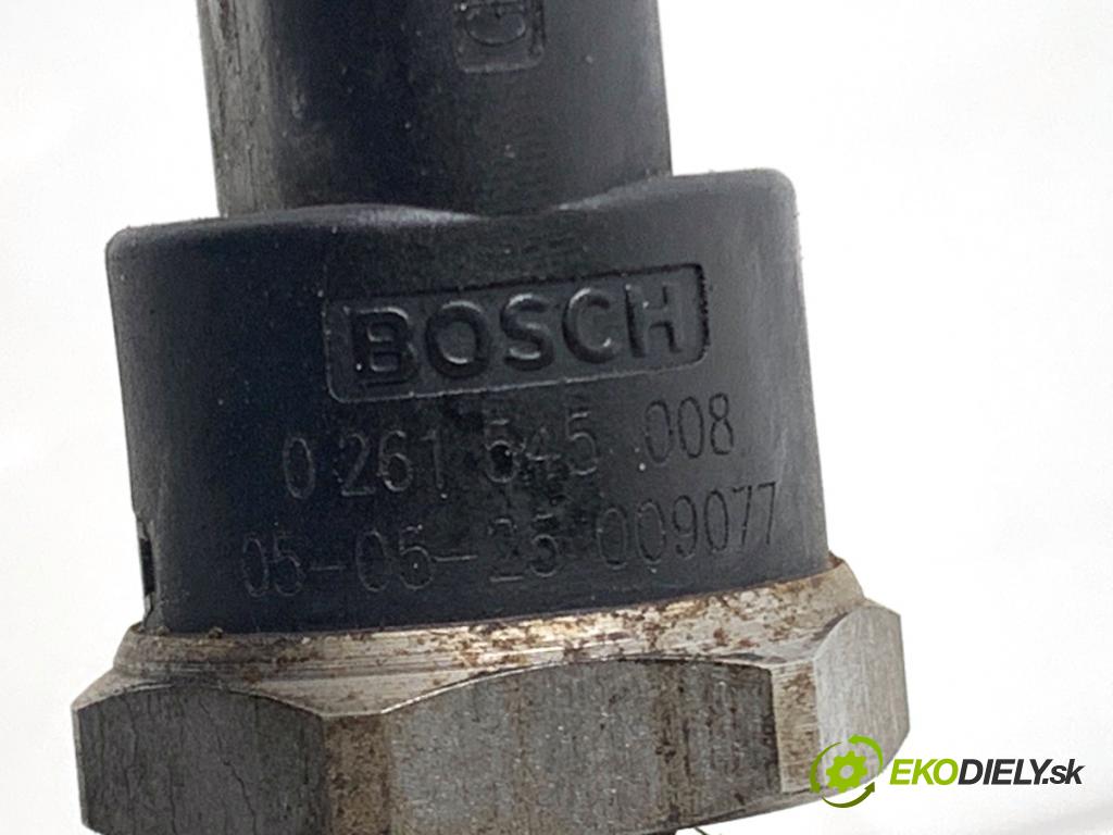 AUDI A3 8P liftback 2005 147 kW 2.0 TFSI quattro 1984 Lišta vstrekovacia 06F133317G (Vstrekovacia lišta)