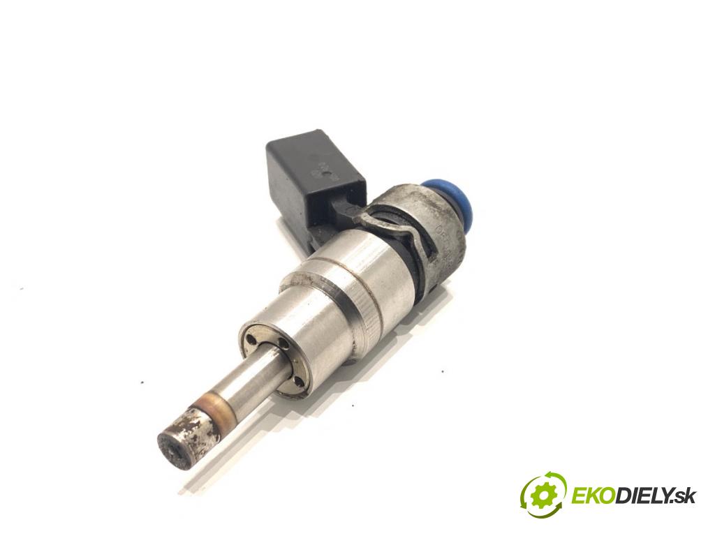 AUDI A3 8P liftback 2005 147 kW 2.0 TFSI quattro 1984 vstrekovač 0261500020 (Vstrekovač paliva)