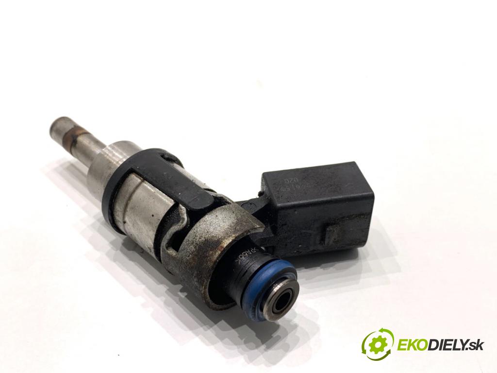 AUDI A3 8P liftback 2005 147 kW 2.0 TFSI quattro 1984 vstrekovač 0261500020 (Vstrekovač paliva)