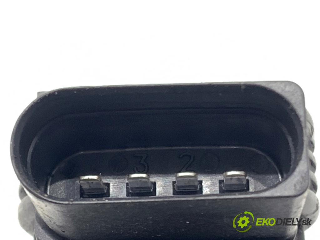 AUDI A3 8P liftback 2005 147 kW 2.0 TFSI quattro 1984 cívka zapalovací 07K905715F (Zážehová cívka)