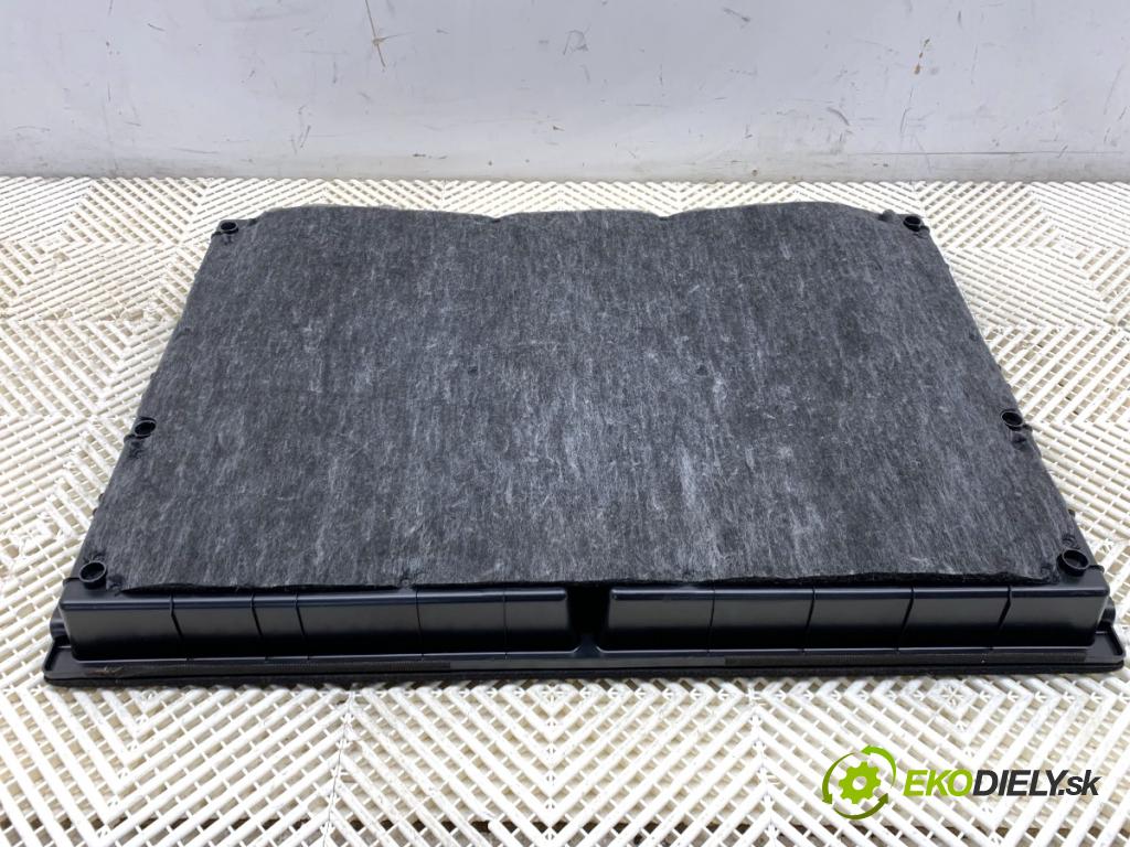 KIA CEED Kombi 2018 66 kW 1.4 CRDi 90 1396 podlaha kufra