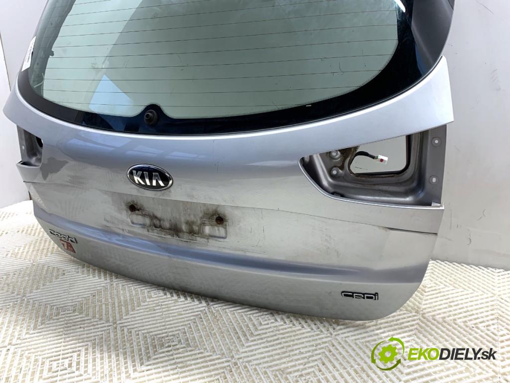 KIA CEED Kombi 2018 66 kW 1.4 CRDi 90 1396 kapota zad KC