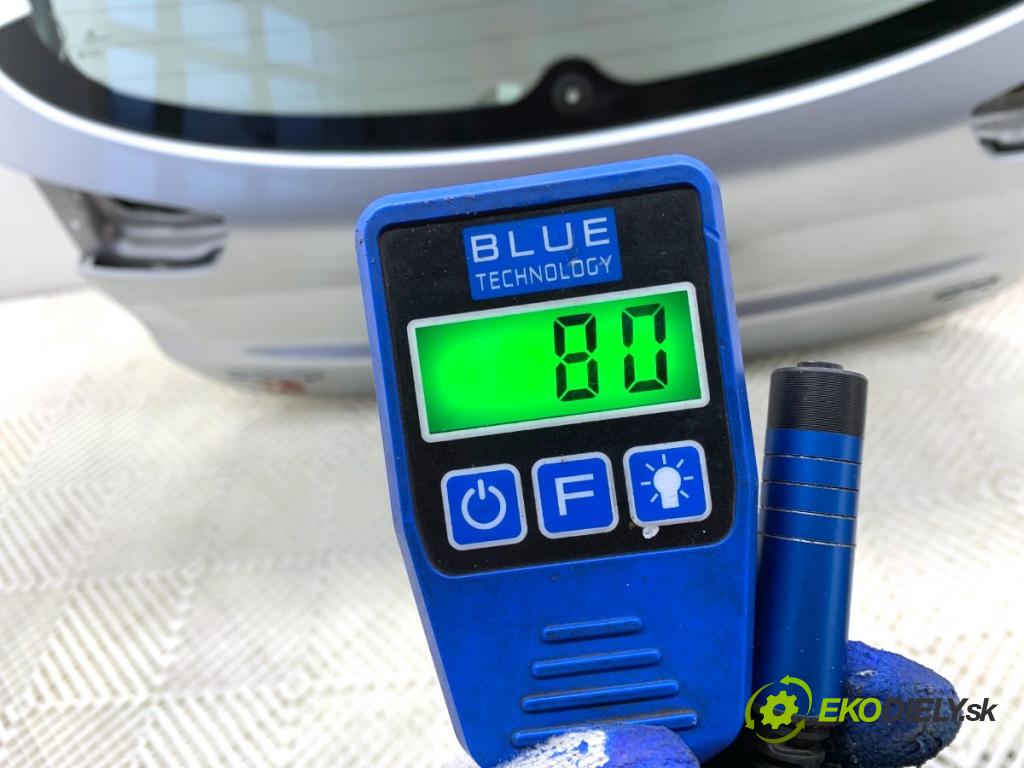 KIA CEED Kombi 2018 66 kW 1.4 CRDi 90 1396 kapota zad KC