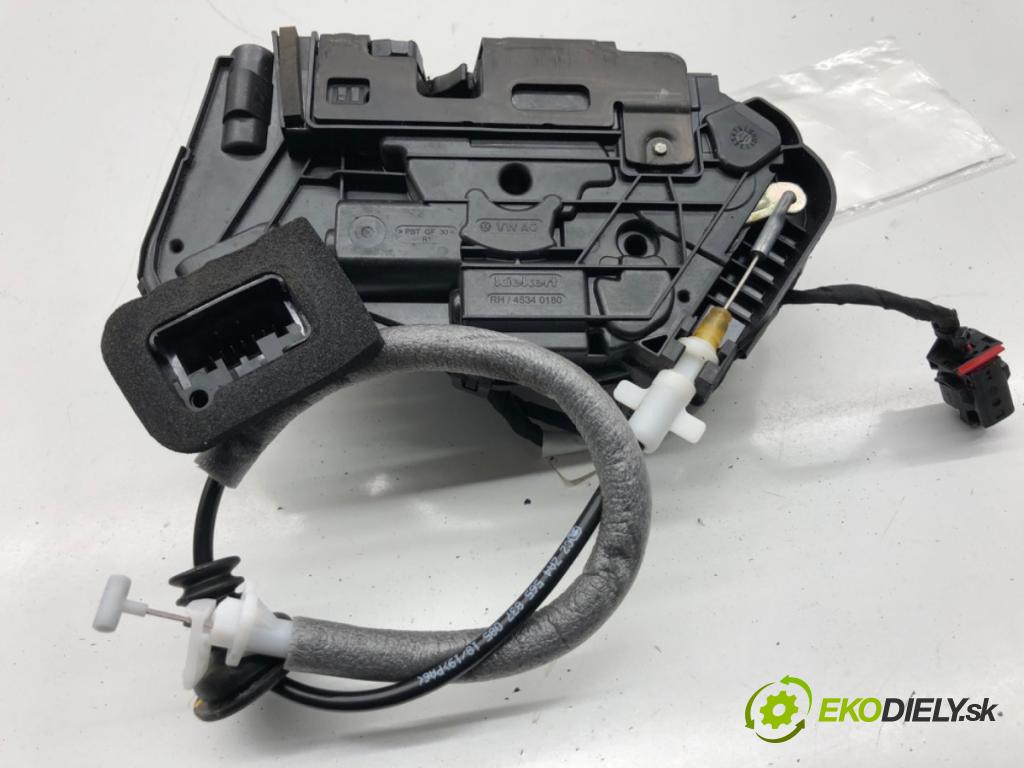 SKODA KODIAQ SUV 2019 110 kW 1.5 TSI 1495 zámok Dvere pravy predný 5TB837016A