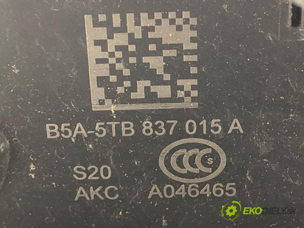 SKODA KODIAQ SUV 2019 110 kW 1.5 TSI 1495 zámok dveře levý přední část 5TB837015A