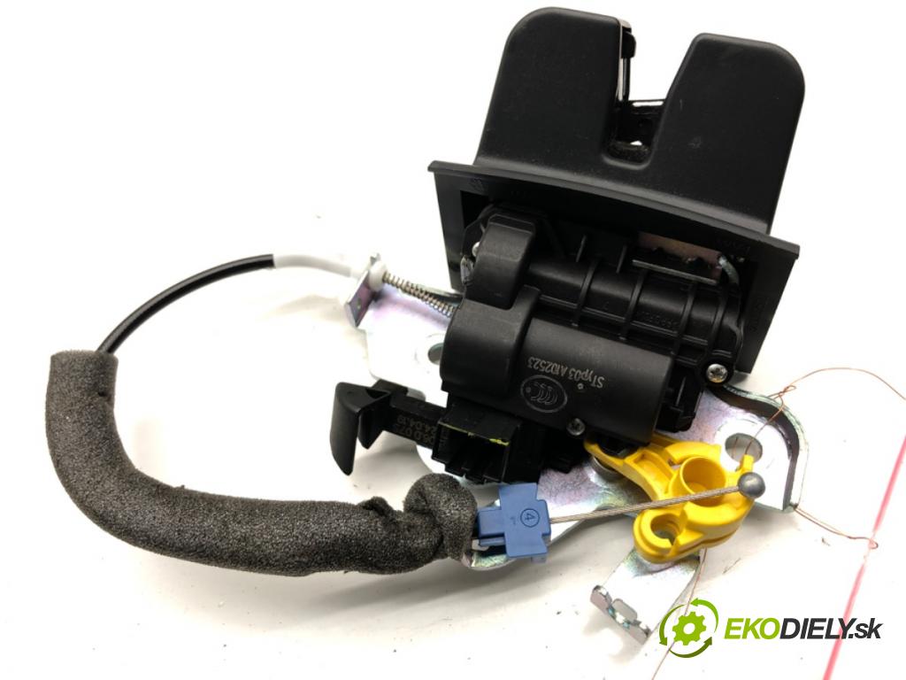 SKODA KODIAQ SUV 2019 110 kW 1.5 TSI 1495 zámok dveří zadní část 4M0827506D