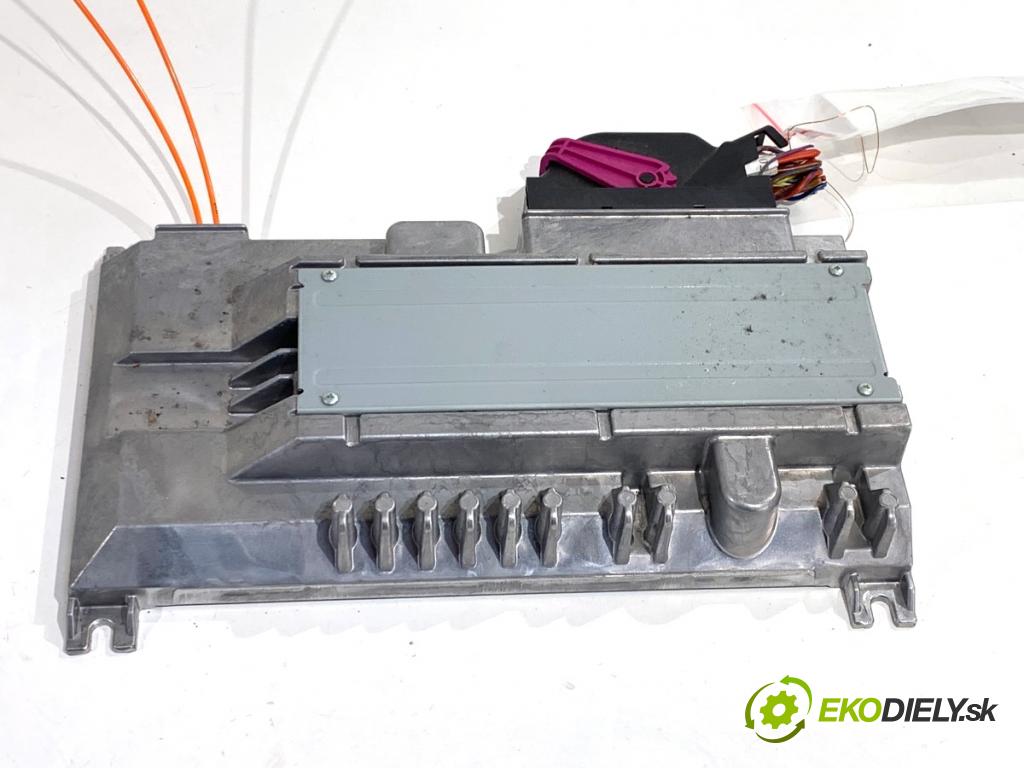 SKODA KODIAQ SUV 2019 110 kW 1.5 TSI 1495 Zosilňovač 81A035223 (Zosilňovač)