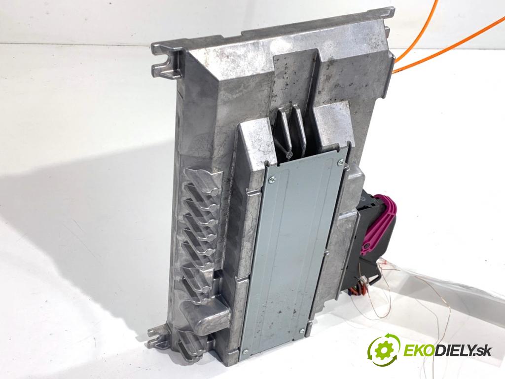 SKODA KODIAQ SUV 2019 110 kW 1.5 TSI 1495 zesilovač 81A035223 (Zesilovač)