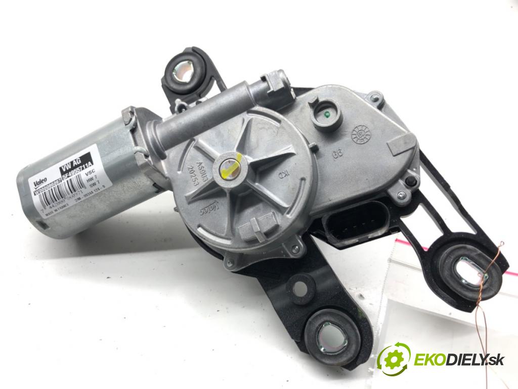 SKODA KODIAQ SUV 2019 110 kW 1.5 TSI 1495 motor stěračů zadní část 5F4955711A