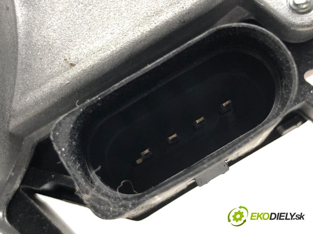 SKODA KODIAQ SUV 2019 110 kW 1.5 TSI 1495 Motor stieračov zad 5F4955711A