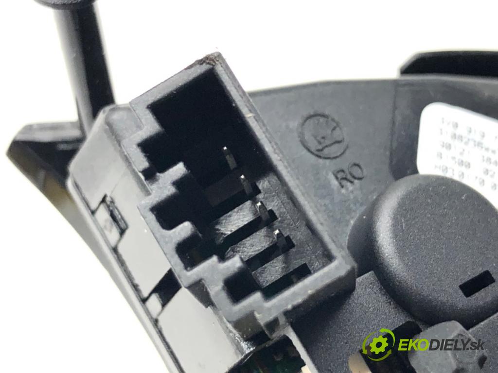 SKODA KODIAQ SUV 2019 110 kW 1.5 TSI 1495 SPÍNAČE: volantu 3V0919719F