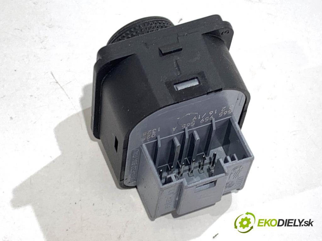 SKODA KODIAQ SUV 2019 110 kW 1.5 TSI 1495 přepínač nastavení zpětných zrcátek 565959565A (Páčky pod volantem)